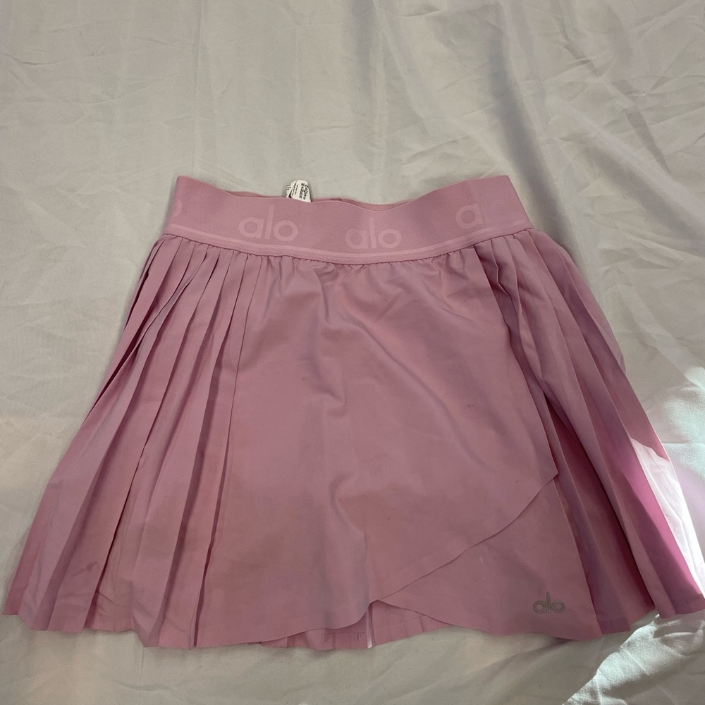 ALO Yoga Women's Aces Pink Pleated Skirt